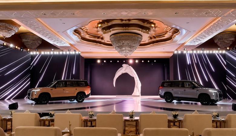 International Product Launch Motorized arc opening LED stage screen for a product launch in Dubai by joeqing